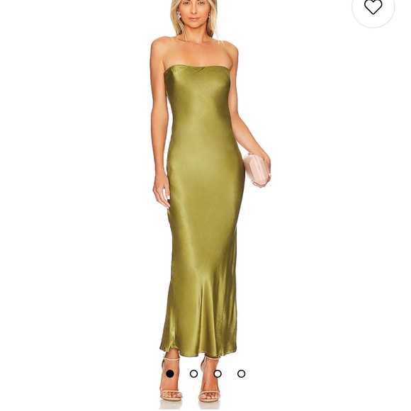 REVOLVE Dresses & Skirts - × REVOLVE Angel Strapless Midi Dress in Olive
SNDYS
Size 6 worn once